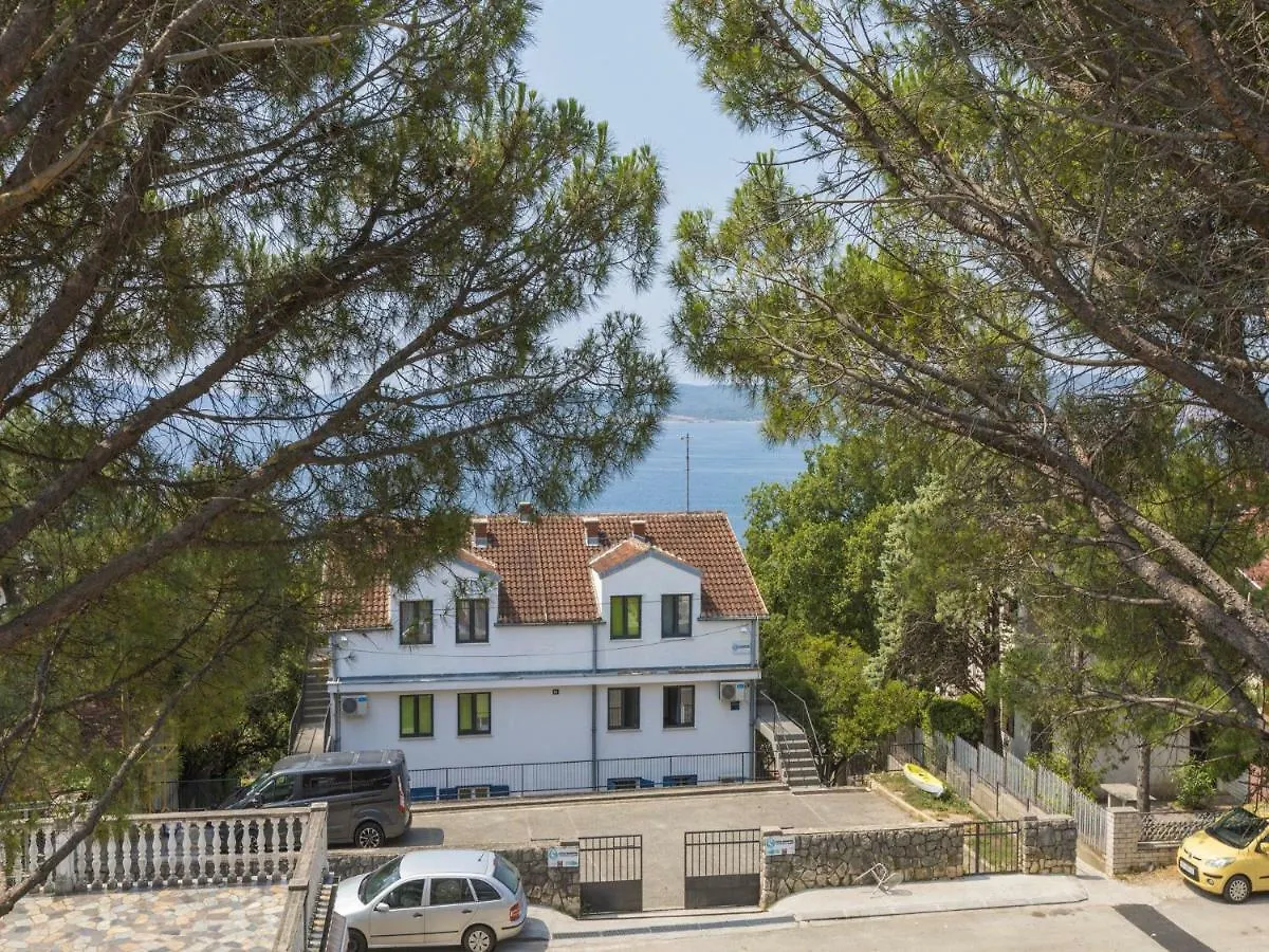 Apartment Cherry 2 Selce Hırvatistan